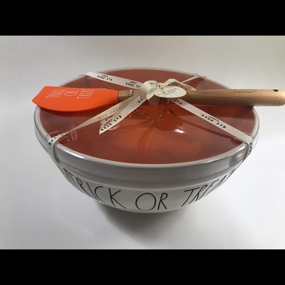 Rae Dunn Mixing Bowl and Spatula Set - Picture 3 of 5